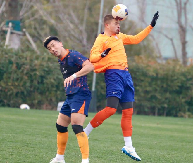 泰山隊亞冠名單換血五人，新外援號碼定，對手陣容大換血。